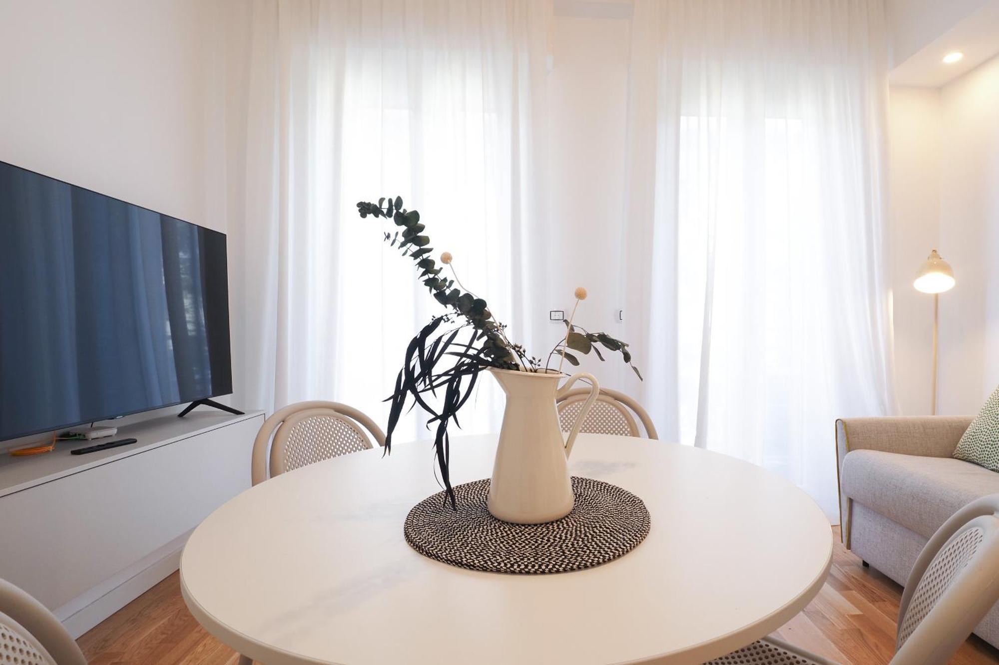 Apartment Primopiano - Albani B Mailand